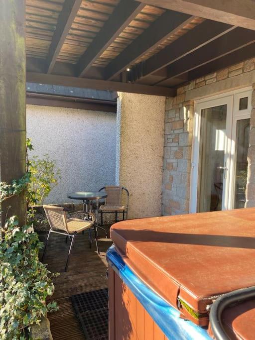 3 Bedroom Lodge With Hot Tub On Lovely Quiet Holiday Park In Cornwall Gunnislake Dış mekan fotoğraf